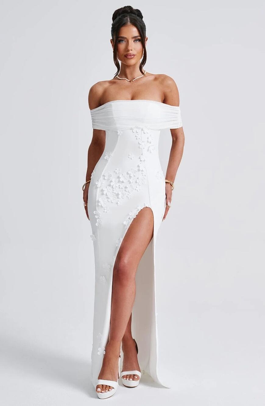 NWT Babyboo Milani Ivory Floral Applique Off Shoulder Wedding Maxi Dress Size S